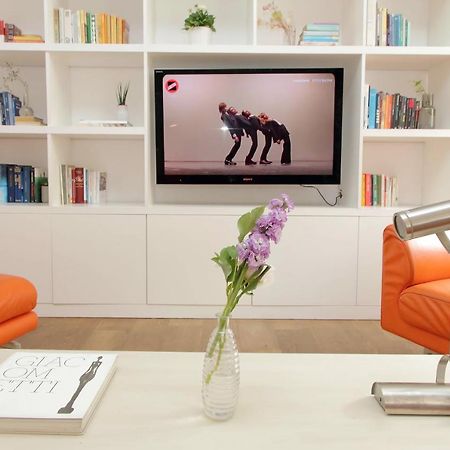 Colosseo Terrace Apartment ローマ エクステリア 写真