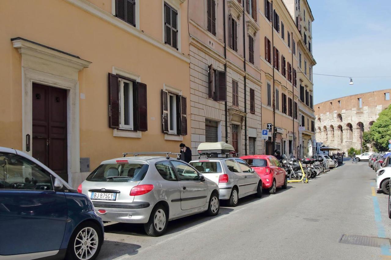 Colosseo Terrace Apartment ローマ エクステリア 写真
