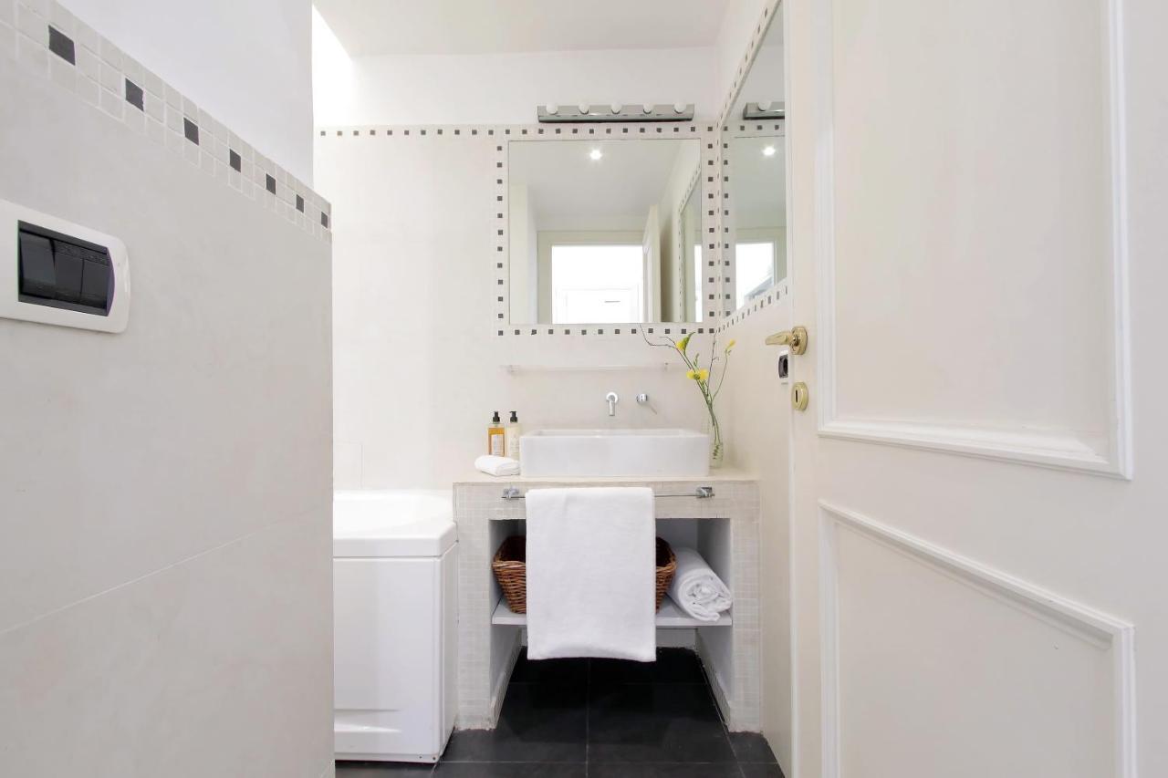 Colosseo Terrace Apartment ローマ エクステリア 写真