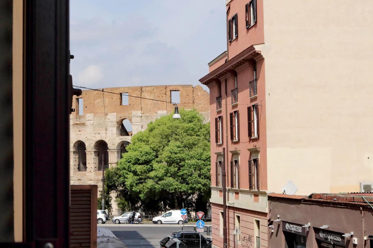 Colosseo Terrace Apartment ローマ エクステリア 写真