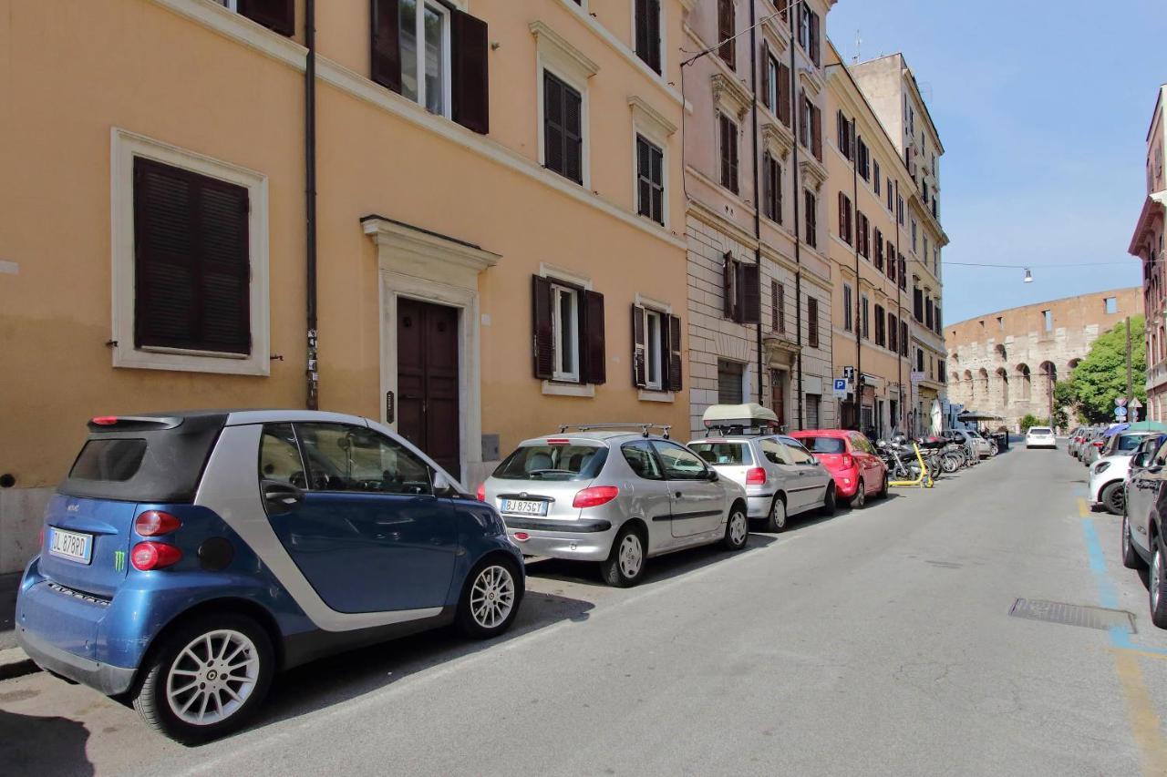 Colosseo Terrace Apartment ローマ エクステリア 写真